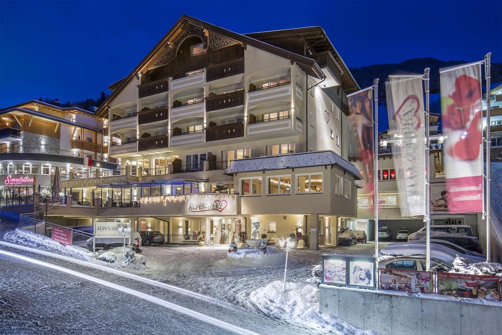 Alpen-Herz Romantik & Spa - Adults Only Ladis Eksteriør billede